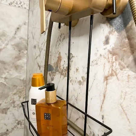 Bed & Breakfast La Des Trois Eglises 4*