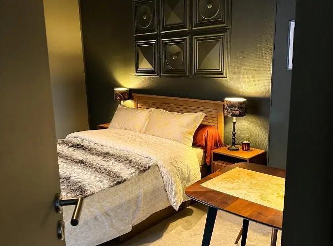 ベッド・アンド・ブレックファスト La Des Trois Eglises