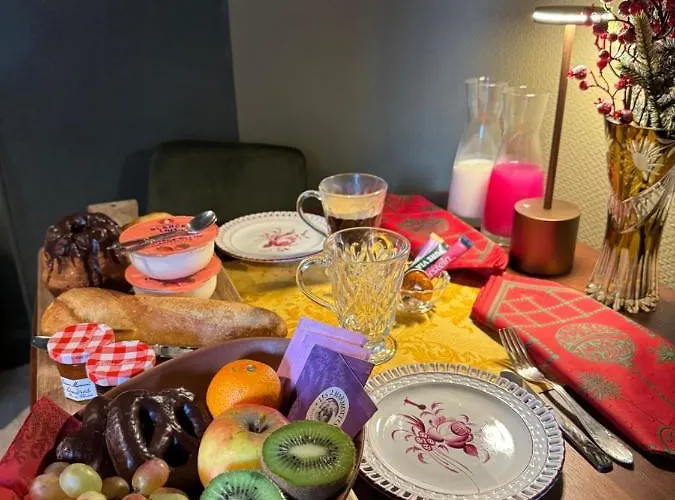 ベッド・アンド・ブレックファスト La Des Trois Eglises 4*